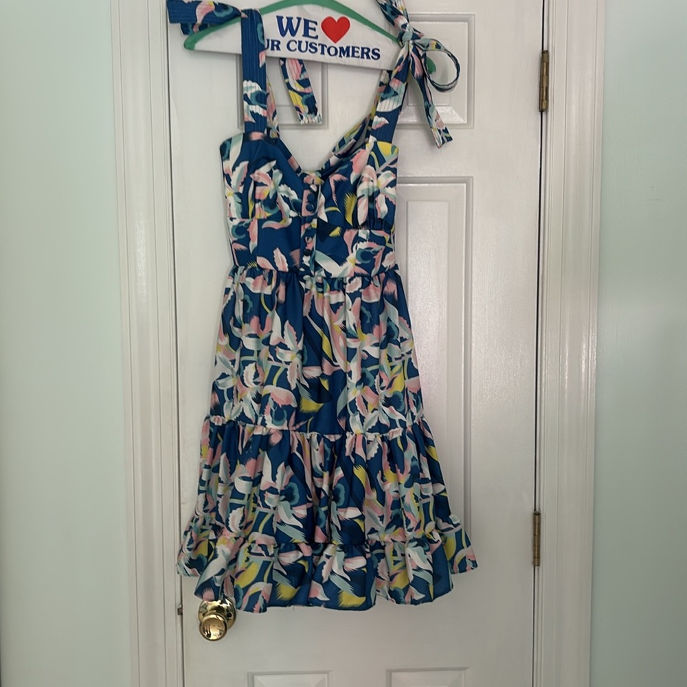 Floral print tie shoulder flounce dress size 6